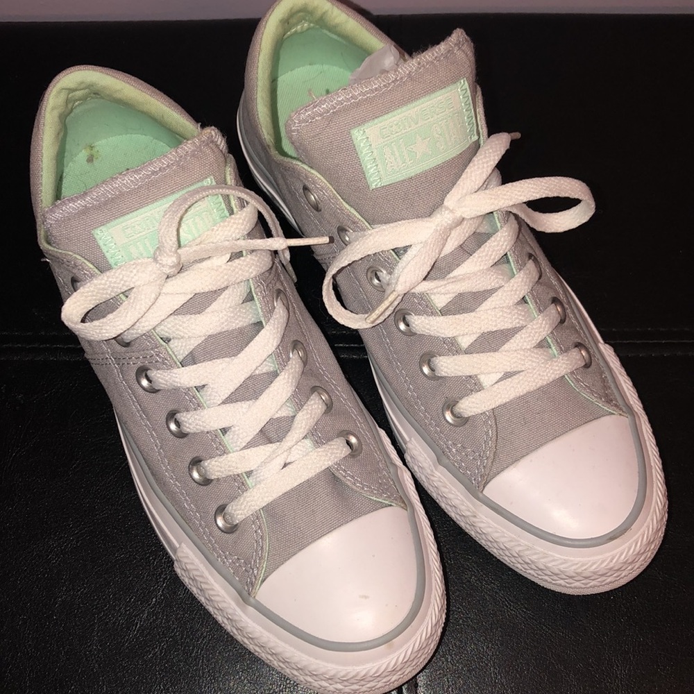NEW LISTING! Converse All Stars